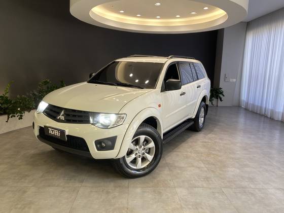 MITSUBISHI PAJERO DAKAR 3.2 4X4 16V TURBO INTERCOOLER DIESEL 4P AUTOMÁTICO MITSUBISHI PAJERO DAKAR 3.2 4X4 16V TURBO INTERCOOLER DIESEL 4P AUTOMÁTICO